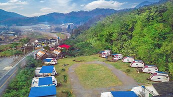 Gapeyong Unak Holiday Caravan