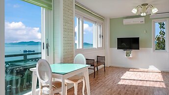 Namhae Montmartre Pension