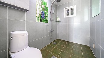 Namhae Montmartre Pension