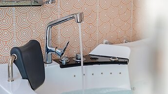 Namhae Montmartre Pension