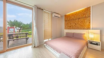 Goseong Sea&star Pension