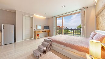 Goseong Sea&star Pension