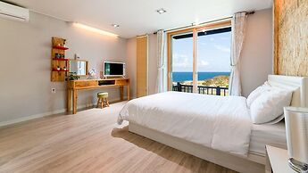 Goseong Sea&star Pension