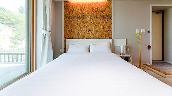 Goseong Sea&star Pension