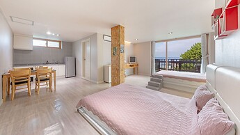 Goseong Sea&star Pension