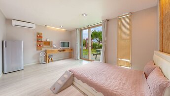 Goseong Sea&star Pension