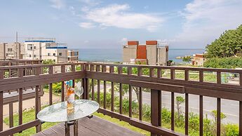 Goseong Sea&star Pension