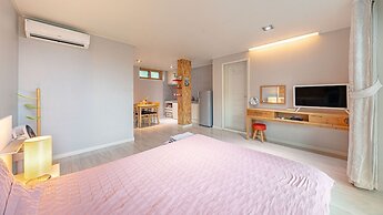 Goseong Sea&star Pension