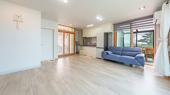 Goseong Sea&star Pension