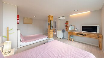 Goseong Sea&star Pension