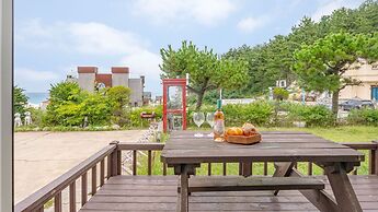 Goseong Sea&star Pension