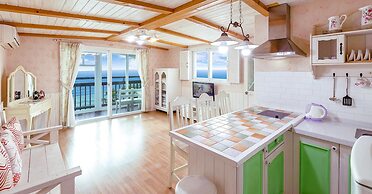 Ganghwa Hana & Alice spa Pension