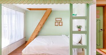 Ganghwa Hana & Alice spa Pension