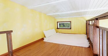 Ganghwa Hana & Alice spa Pension