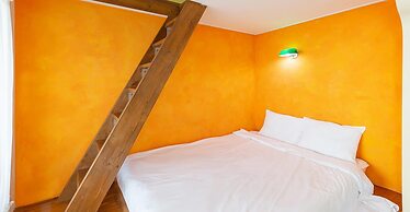 Ganghwa Hana & Alice spa Pension