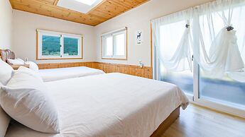 Gapyeong Myeonyeokgongbang Private Villa