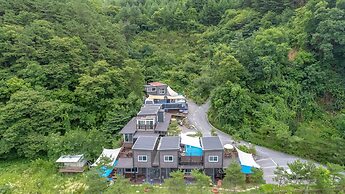 Gapyeong Myeonyeokgongbang Private Villa
