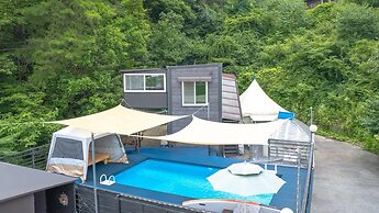 Gapyeong Myeonyeokgongbang Private Villa