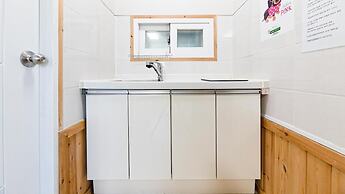 Gapyeong Myeonyeokgongbang Private Villa