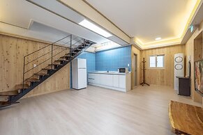 Gyeongju Soraedanga Pension