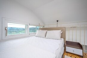 Yangyang Slowstay Pension