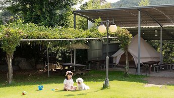 Yangyang Slowstay Pension