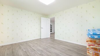 Ganghwa Paeng Namu Pension