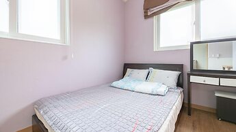 Ganghwa Paeng Namu Pension