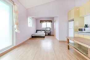 Ganghwa Paeng Namu Pension