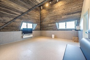 Goseong Maple Kids&spa&poolivilla