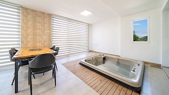 Goseong Maple Kids&spa&poolivilla