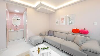 Gosung Shalala Private Pool & Spa Villa