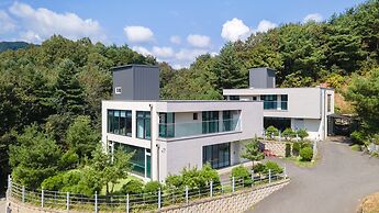 Gapyeong The Bereuso Poolvilla