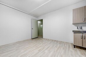 Goseong Jjun Camping Pension