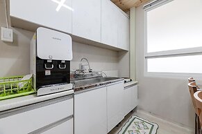 Goseong Jjun Camping Pension