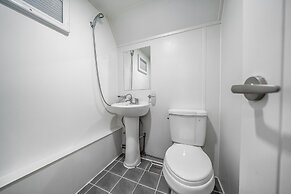 Goseong Jjun Camping Pension