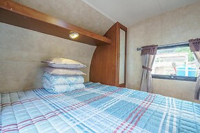 Goseong Jjun Camping Pension