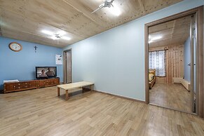 Goseong Jjun Camping Pension