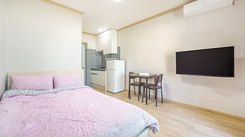 Goseong Gamnamu Pension