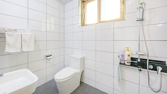 Goseong Gamnamu Pension