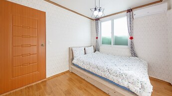 Goseong Gamnamu Pension