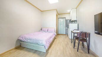 Goseong Gamnamu Pension