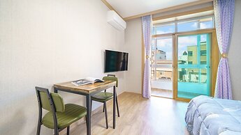 Goseong Gamnamu Pension