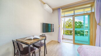 Goseong Gamnamu Pension