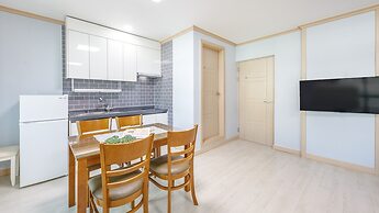 Goseong Gamnamu Pension