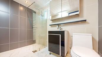 Goseong Gamnamu Pension