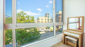 Goseong Gamnamu Pension