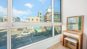 Goseong Gamnamu Pension