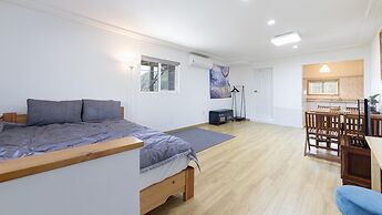 Namhae Jjhouse Pension