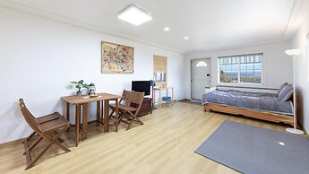 Namhae Jjhouse Pension